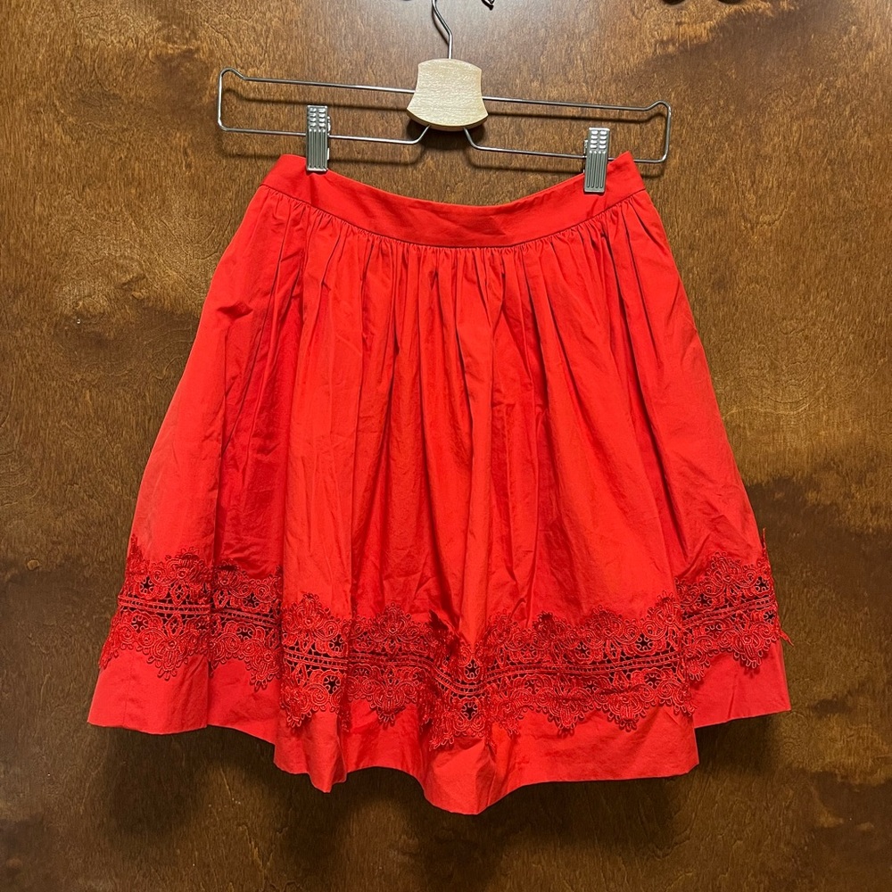 Alice + Olivia designer red skirt embroidered size 0